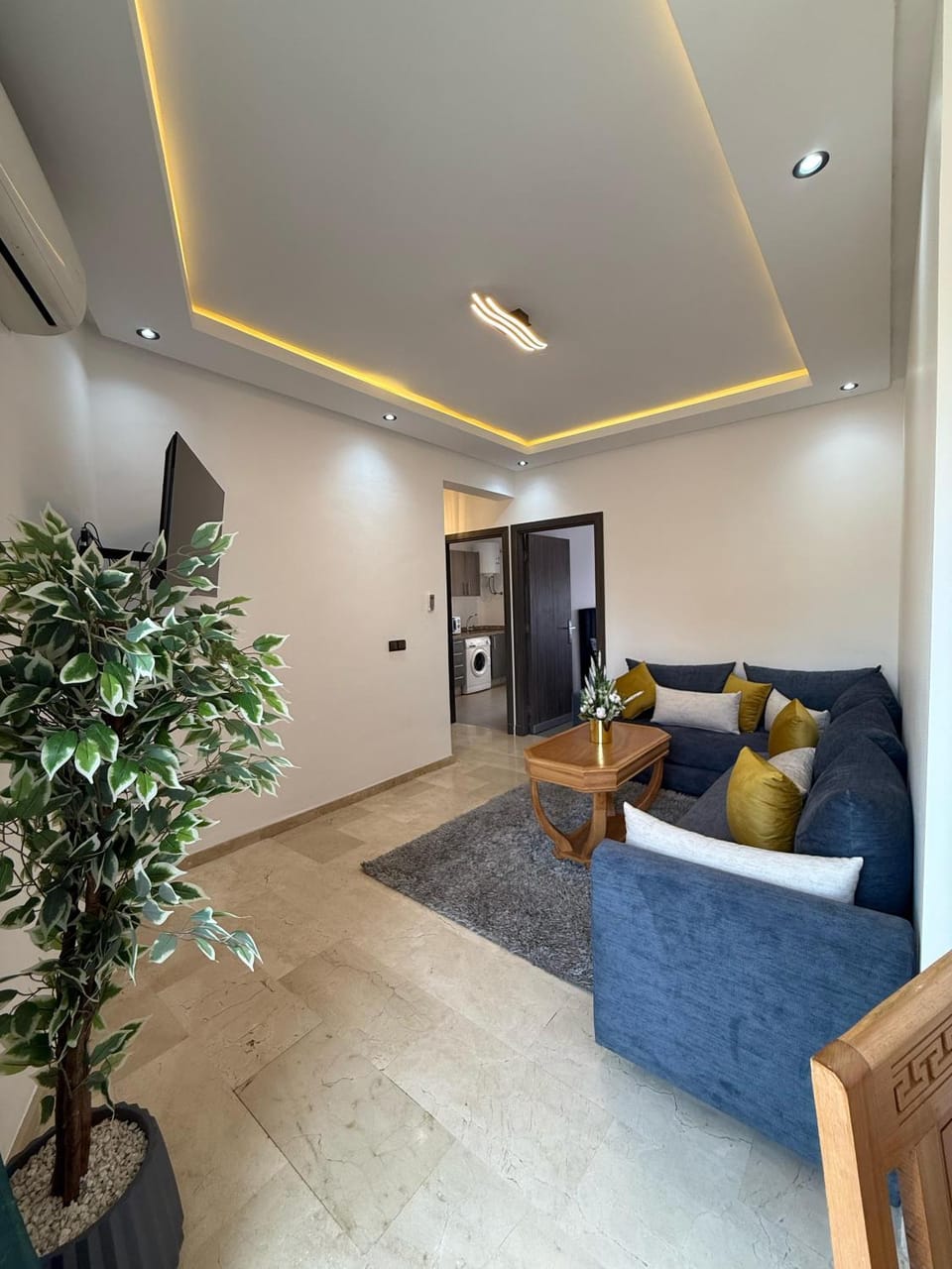 Communal lounge/ TV room, Living room, Seating area