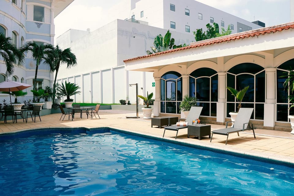 Swimming pool