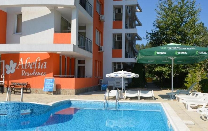 Property building, Swimming pool