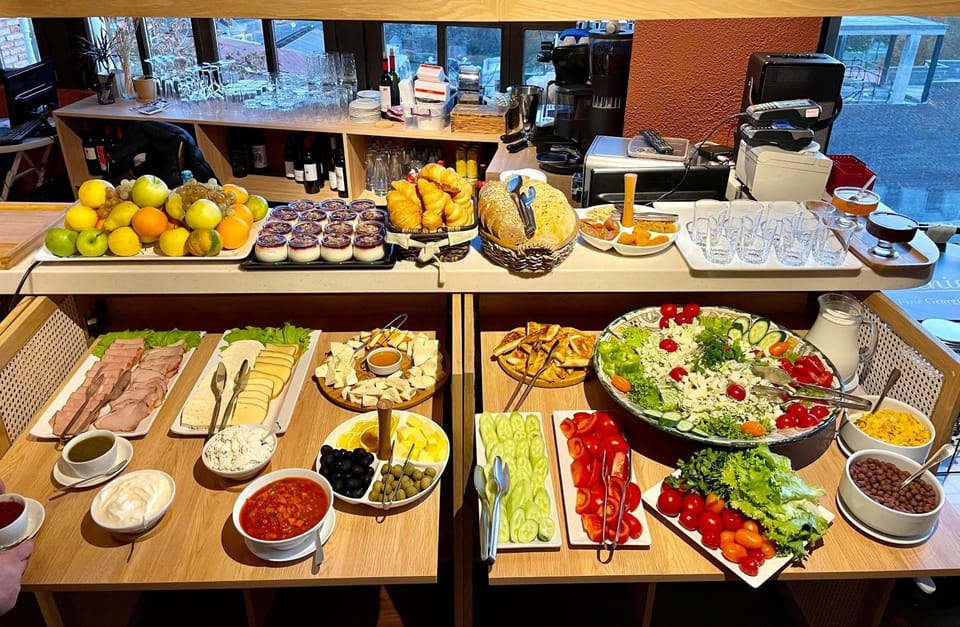 Breakfast, Buffet breakfast
