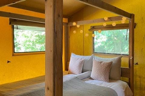 Camping 7Huizen aan Zee Campground/ 
RV Resort in Scharendijke