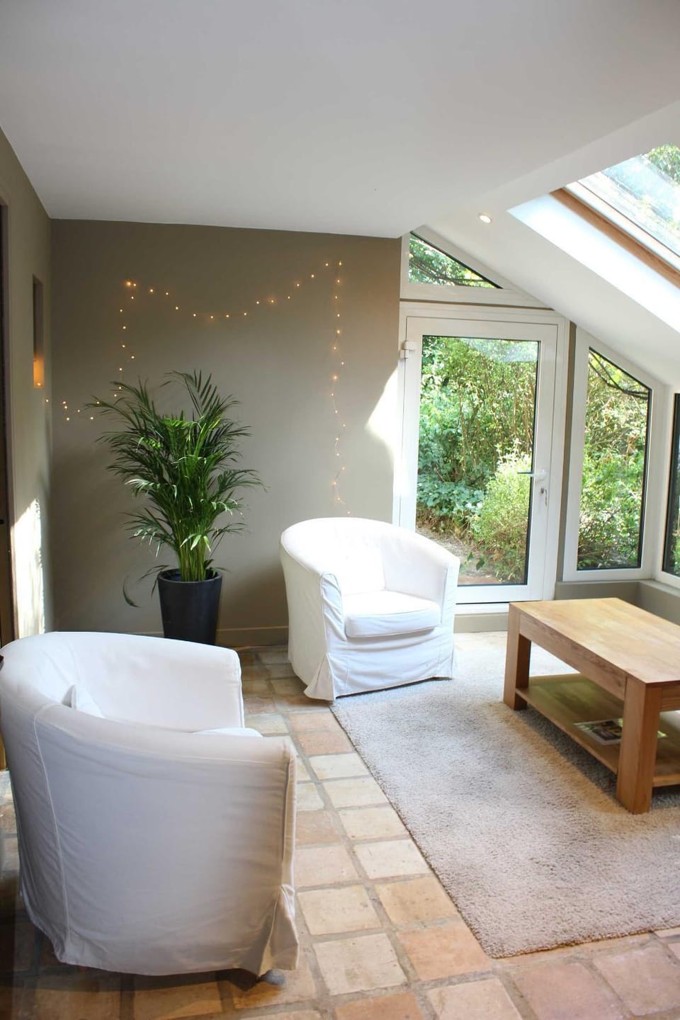 Living room, Photo of the whole room, Seating area