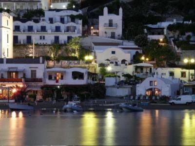 Restaurant/places to eat, Facade/entrance, Neighbourhood, Summer, Beach