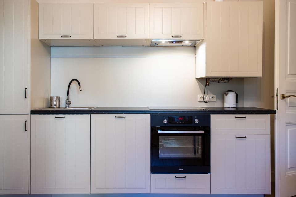 Kitchen or kitchenette, Breakfast