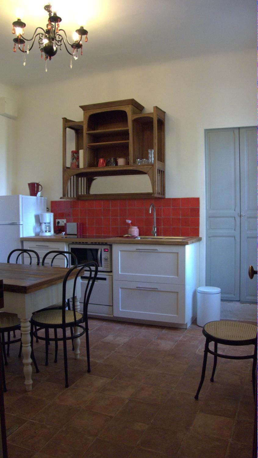 Kitchen or kitchenette