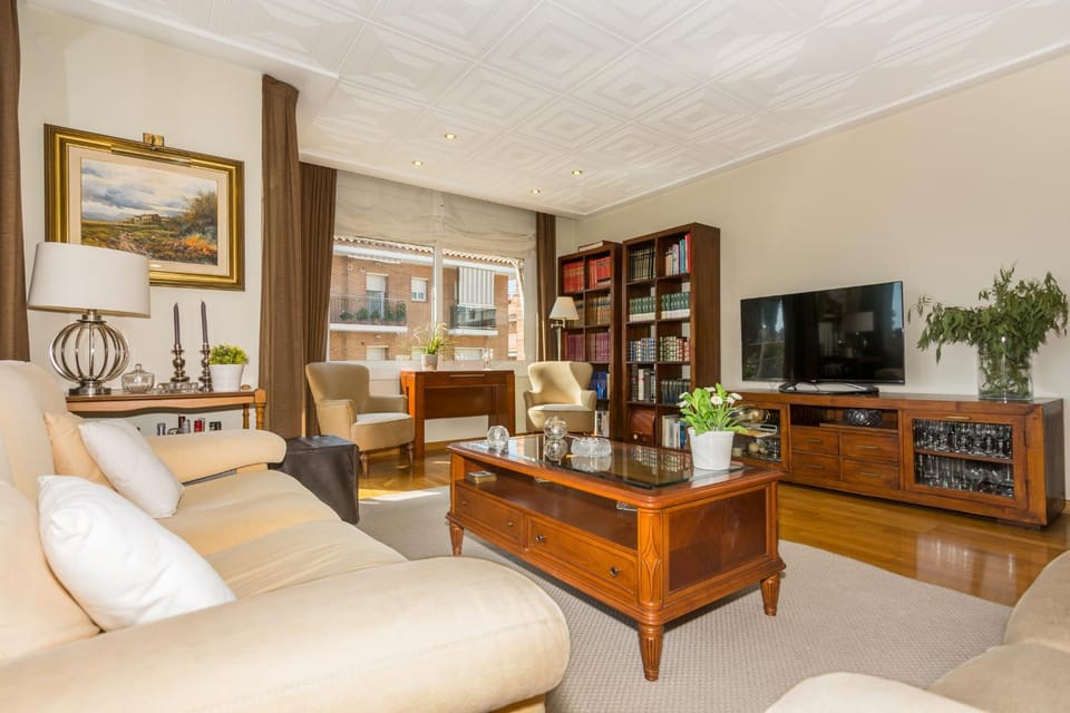 Communal lounge/ TV room, Living room