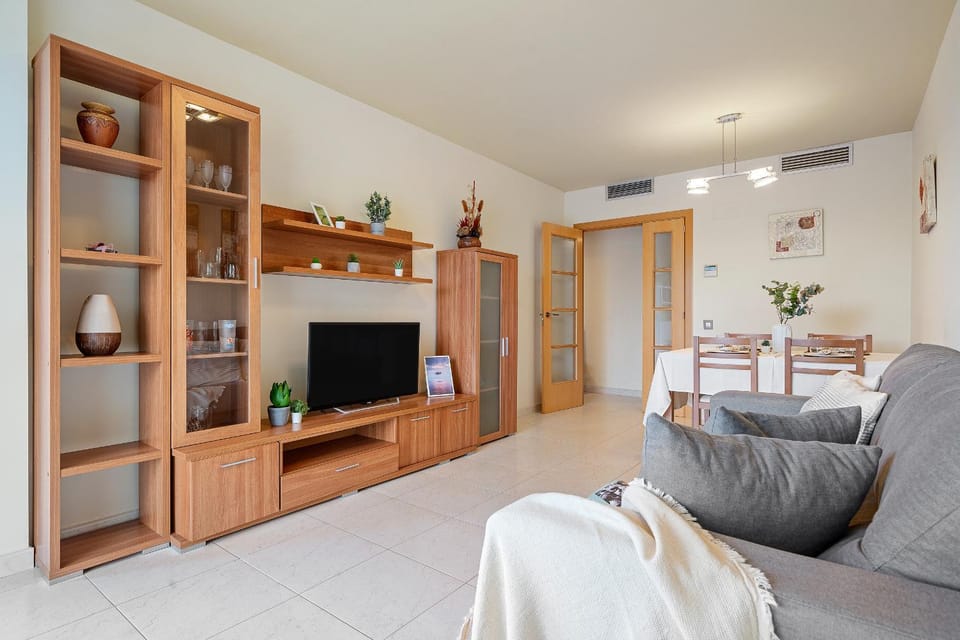 Communal lounge/ TV room, TV and multimedia, Living room, Photo of the whole room, Seating area, Evening entertainment