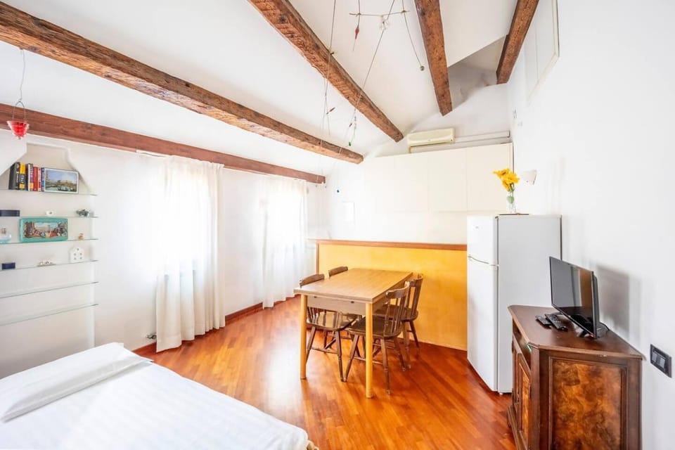 Cà Marina by Venicevillas, Biennale Apartment in Venice