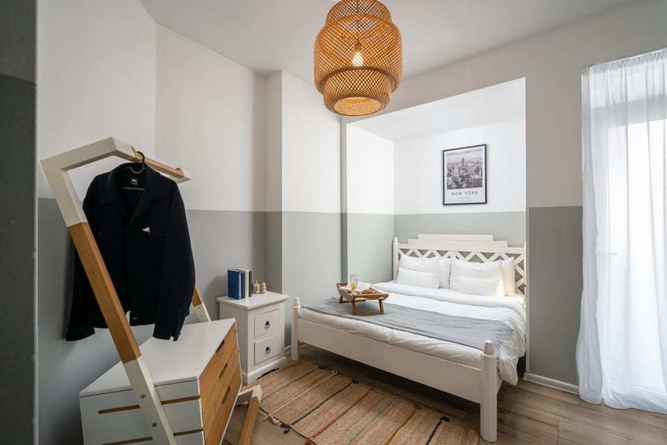 Bed, Photo of the whole room, Bedroom, heating, wardrobe