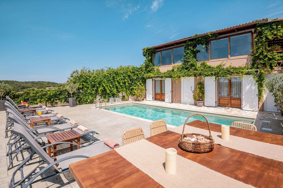 Pool view, Swimming pool