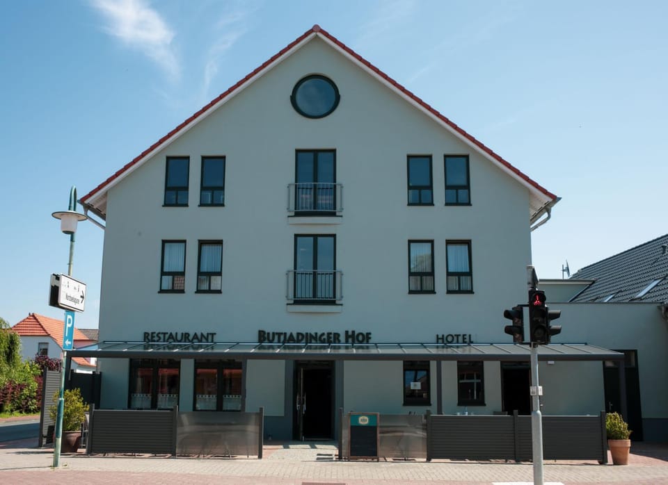 Property building, Balcony/Terrace