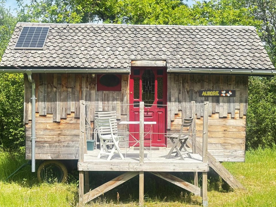 Ecodomaine Chemins de Traverse Campground/ 
RV Resort in Grand Est