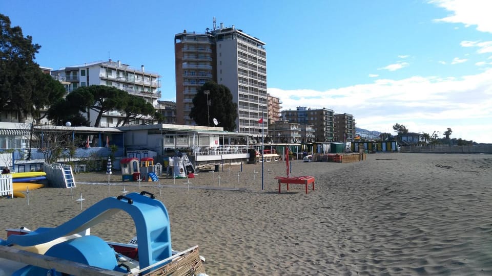 Beach, On site