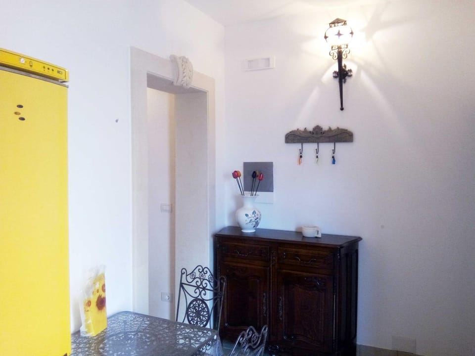 Communal lounge/ TV room, Kitchen or kitchenette, Other, Decorative detail, Communal kitchen