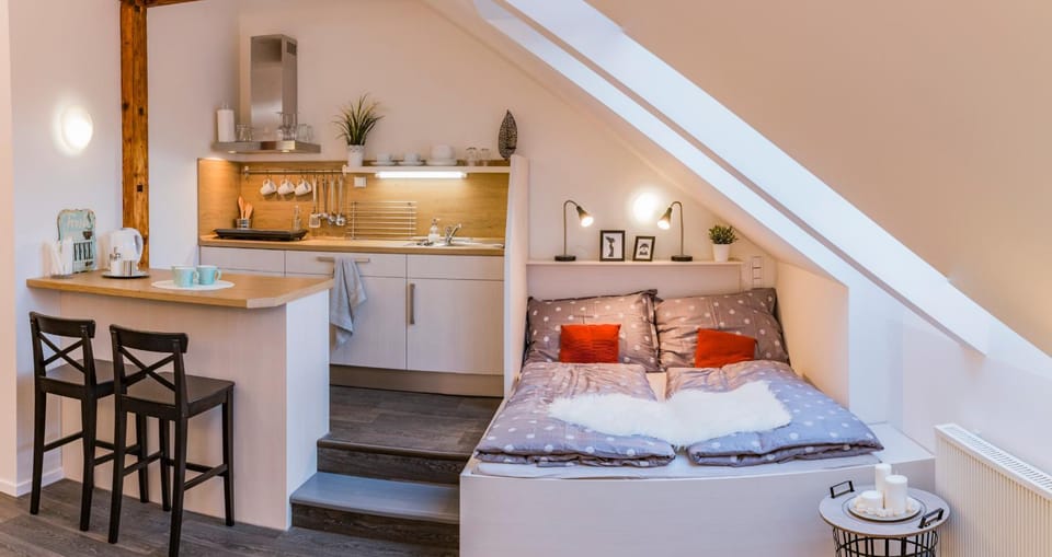 Kitchen or kitchenette, Photo of the whole room, Bedroom