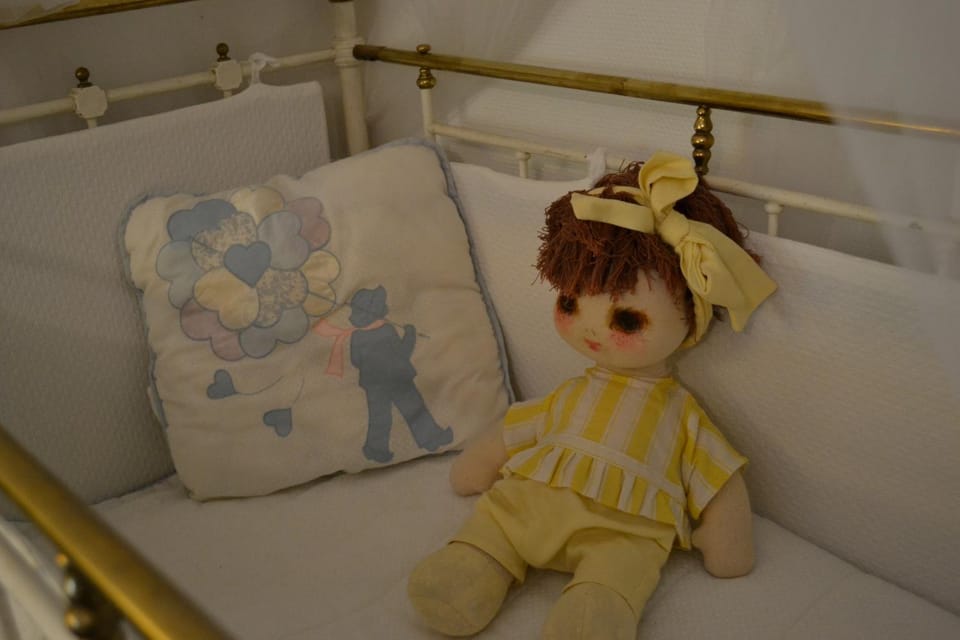 cot