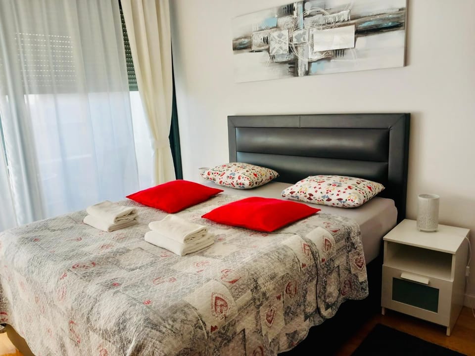 Nova Galerija Studio Vita i Apartman Sara -parking in garage Apartment in City of Zagreb