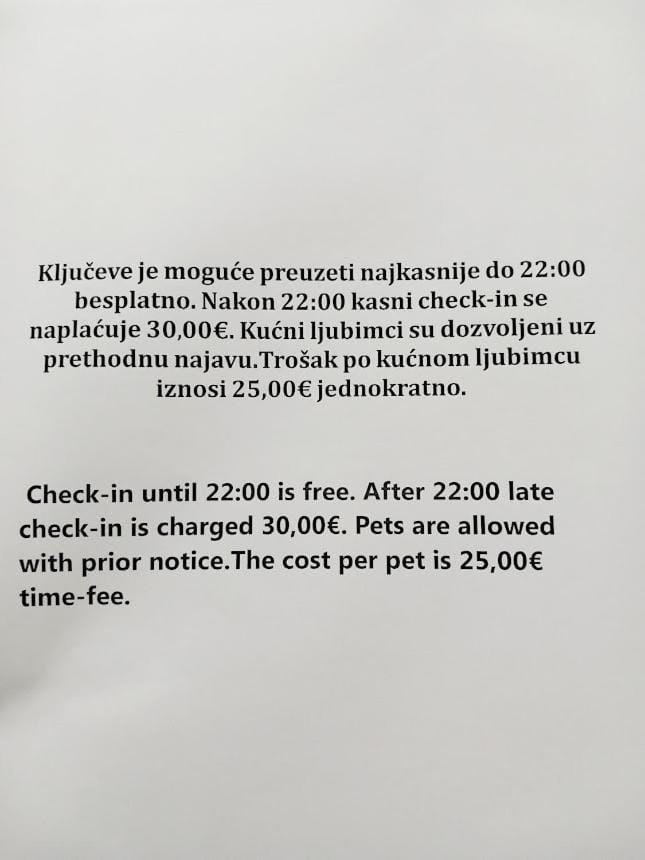 Nova Galerija West App MARY - parking in garage Apartment in City of Zagreb