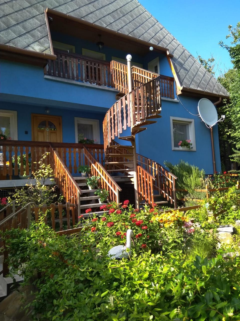 Facade/entrance, Summer