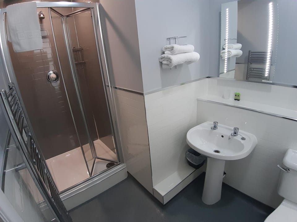 Shower, Toilet, Bathroom