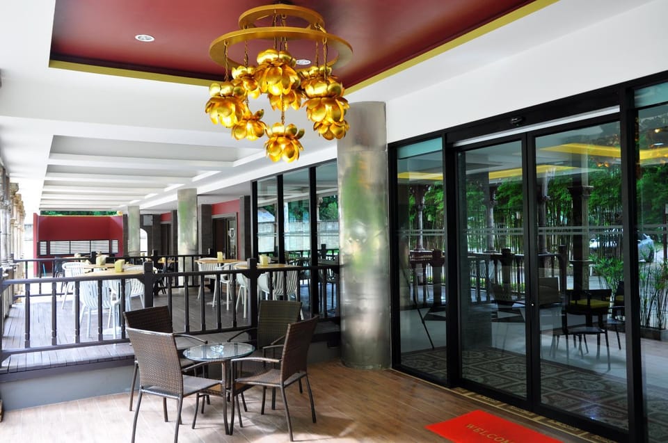 Restaurant/places to eat, Lobby or reception