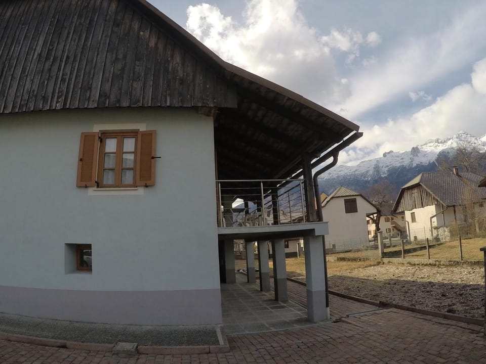 Patio, Garden, Garden view, Mountain view