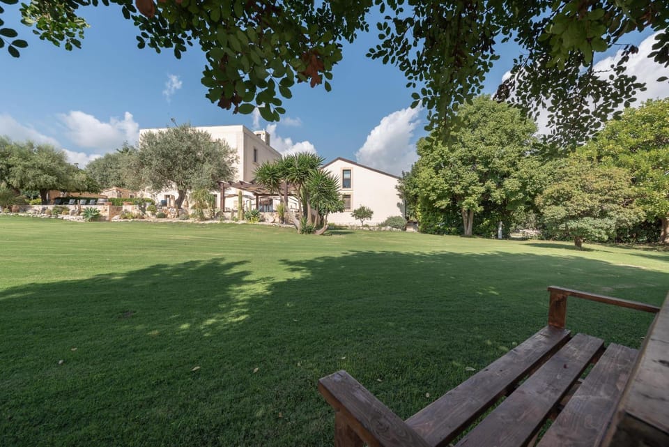 Property building, Garden, Internal: Not applicable to any particular room