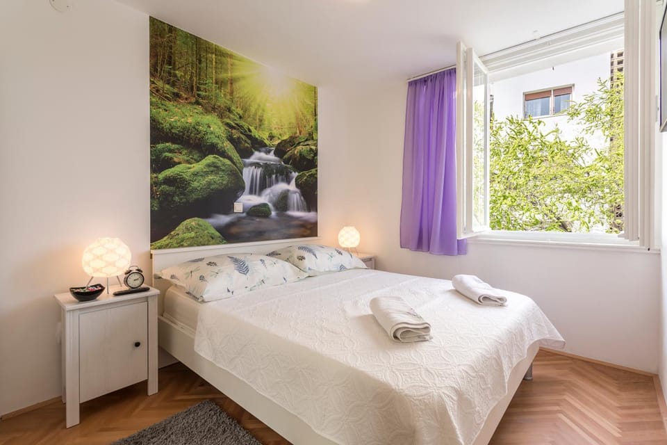 Bed, View (from property/room), Bedroom