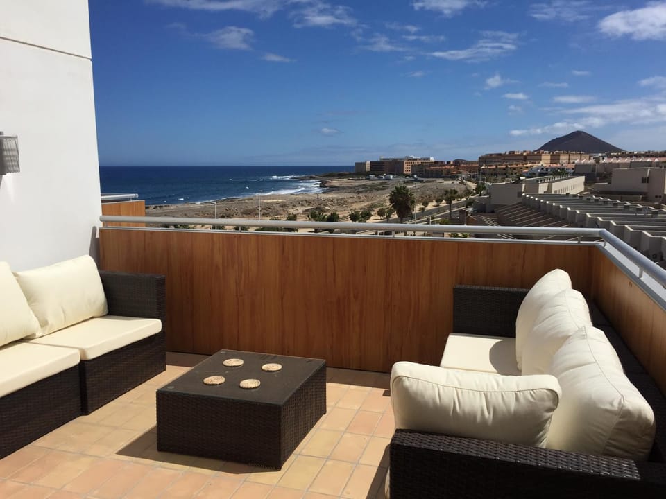 Spring, Day, View (from property/room), Balcony/Terrace, Sea view, Quiet street view