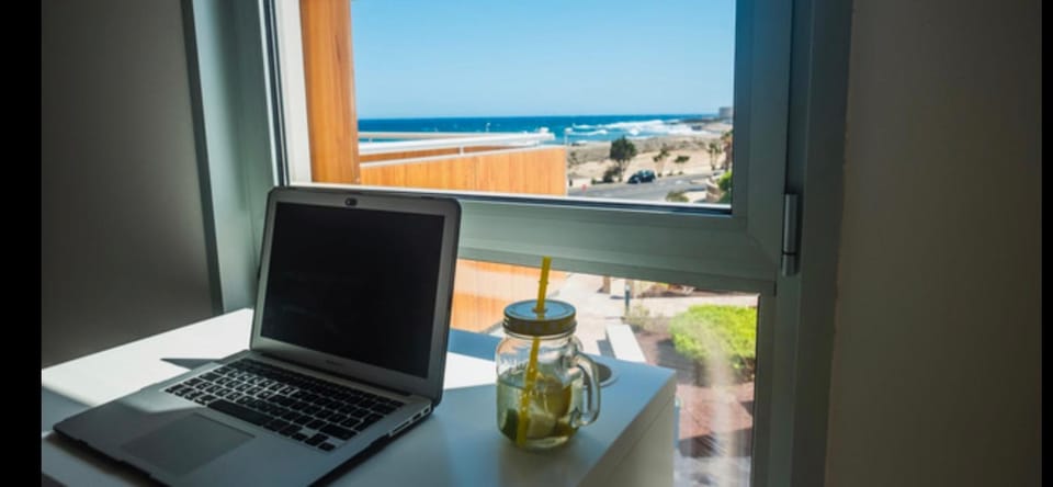 Business facilities, Sea view