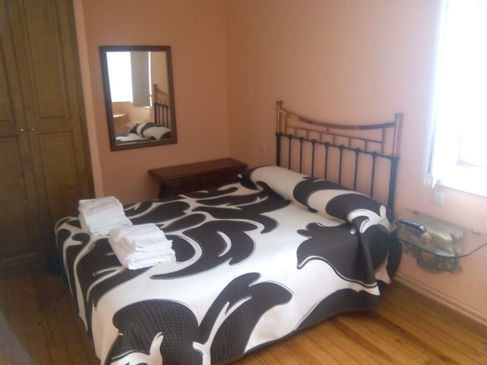 Decorative detail, Bedroom
