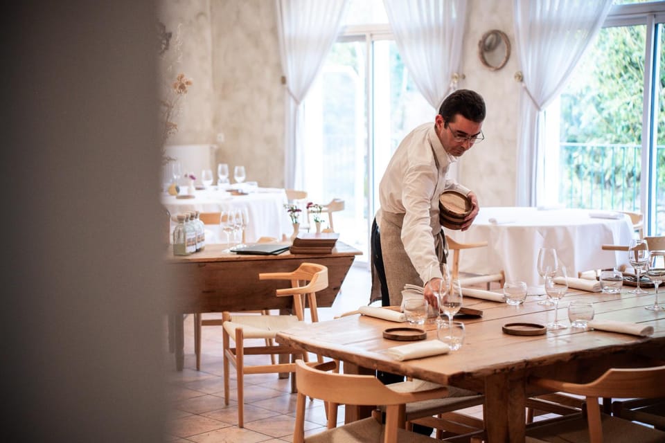 Restaurant/places to eat, Banquet/Function facilities