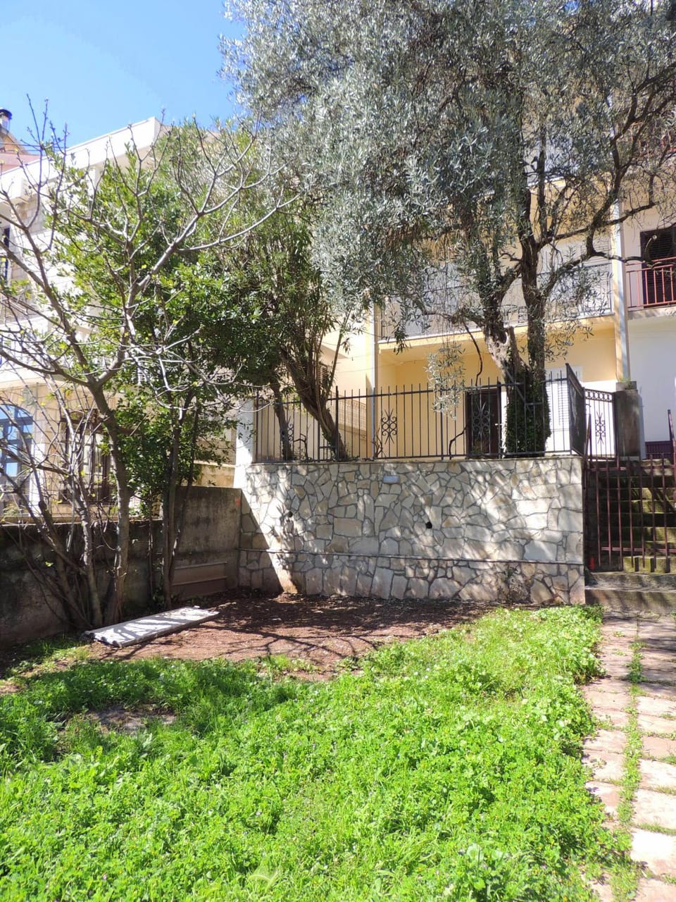 Property building, Facade/entrance