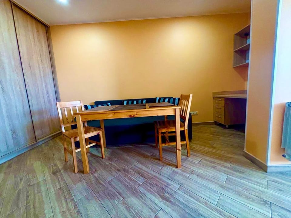 Kvartira vozle metro Chernigovskaya Apartment in Kiev City - Kyiv