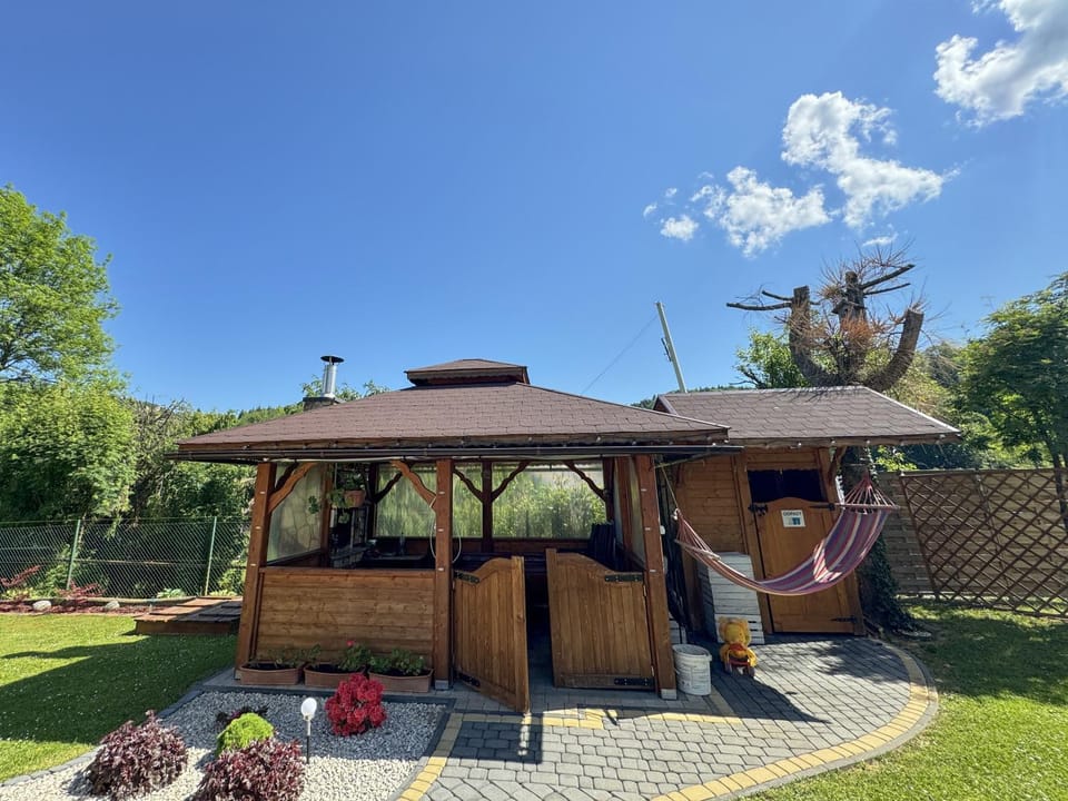 BBQ facilities, Garden