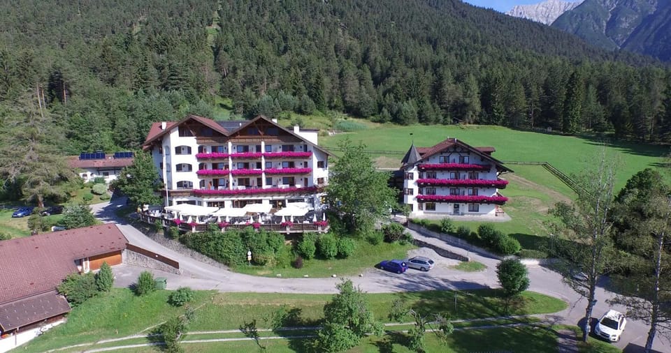 Property building, Day, Bird's eye view