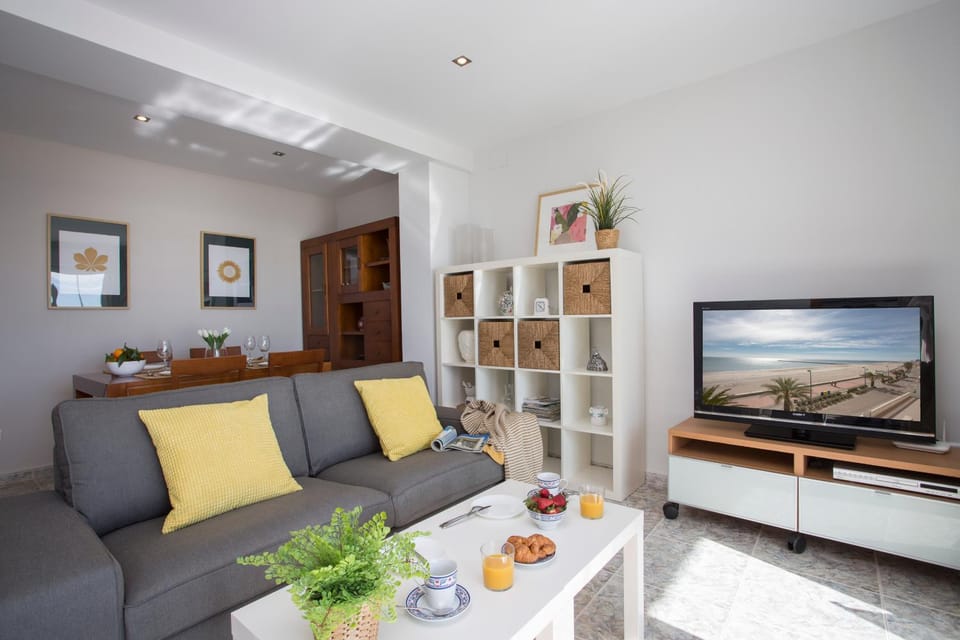 TV and multimedia, Living room, Dining area