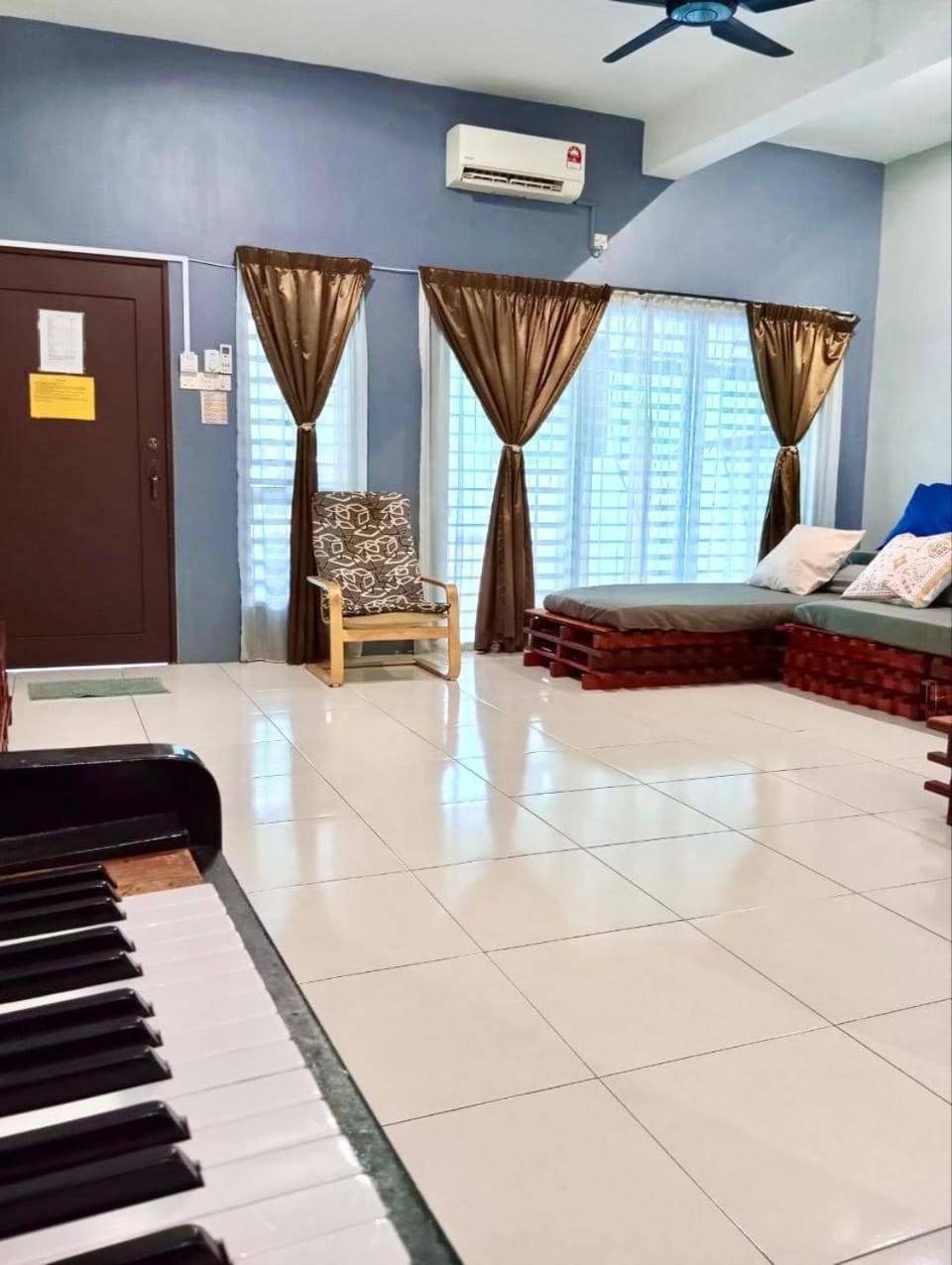 Animation Homes I Meru Raya IPOH I by Grab A Stay l 16pax max Vacation rental in Ipoh