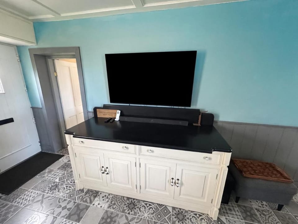 Mary Ann's Ballyheigue Cottage House in County Kerry