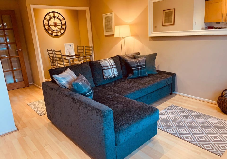 TV and multimedia, Kitchen or kitchenette, Living room, Dining area