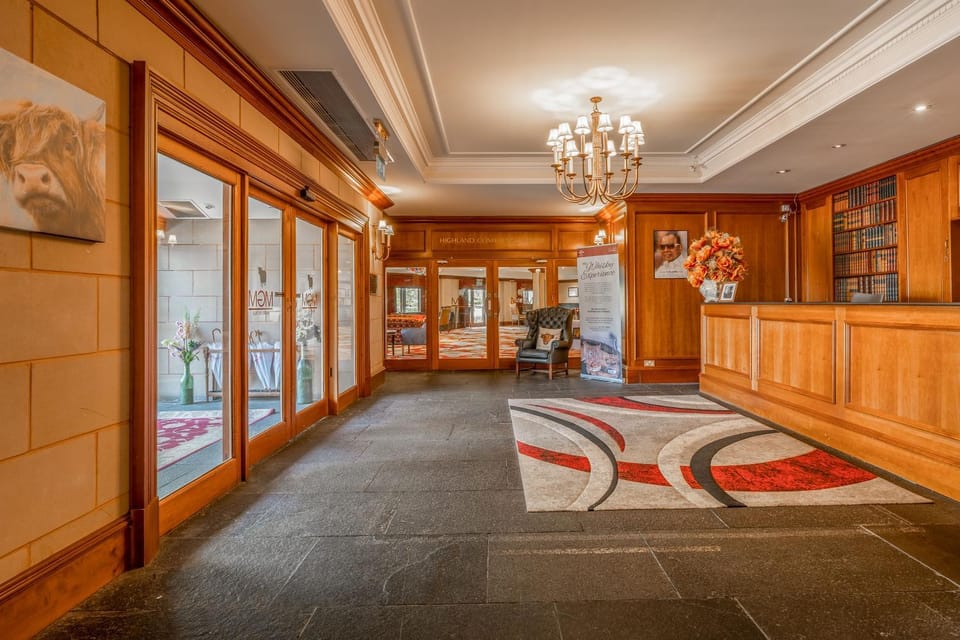 Lobby or reception, Lobby or reception