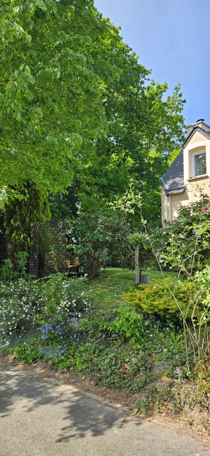 Chambres d'hôtes Les Chênes Bed and Breakfast in Brittany