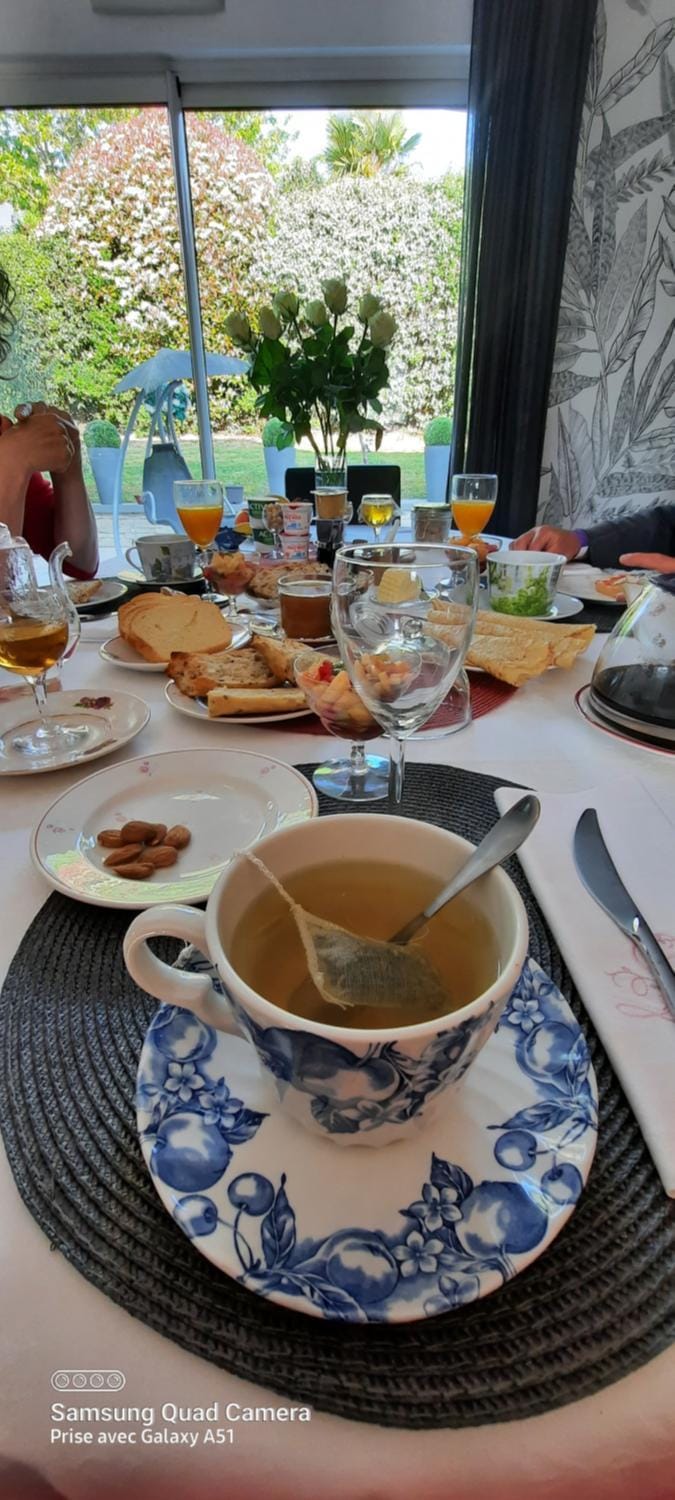 Food and drinks, Breakfast, Continental breakfast, Drinks