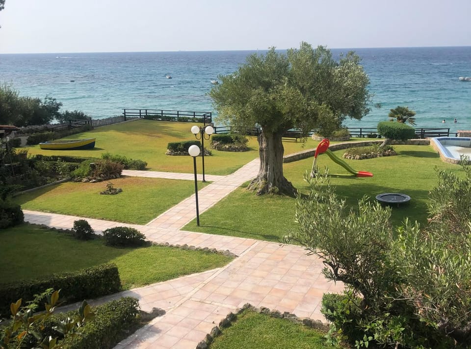 Mola Kalyva SeaView Mesidrili House in Halkidiki
