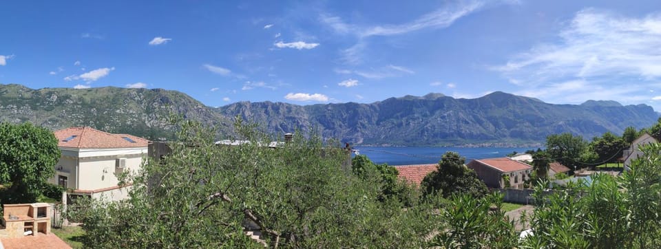 Day, Natural landscape, Mountain view, Sea view