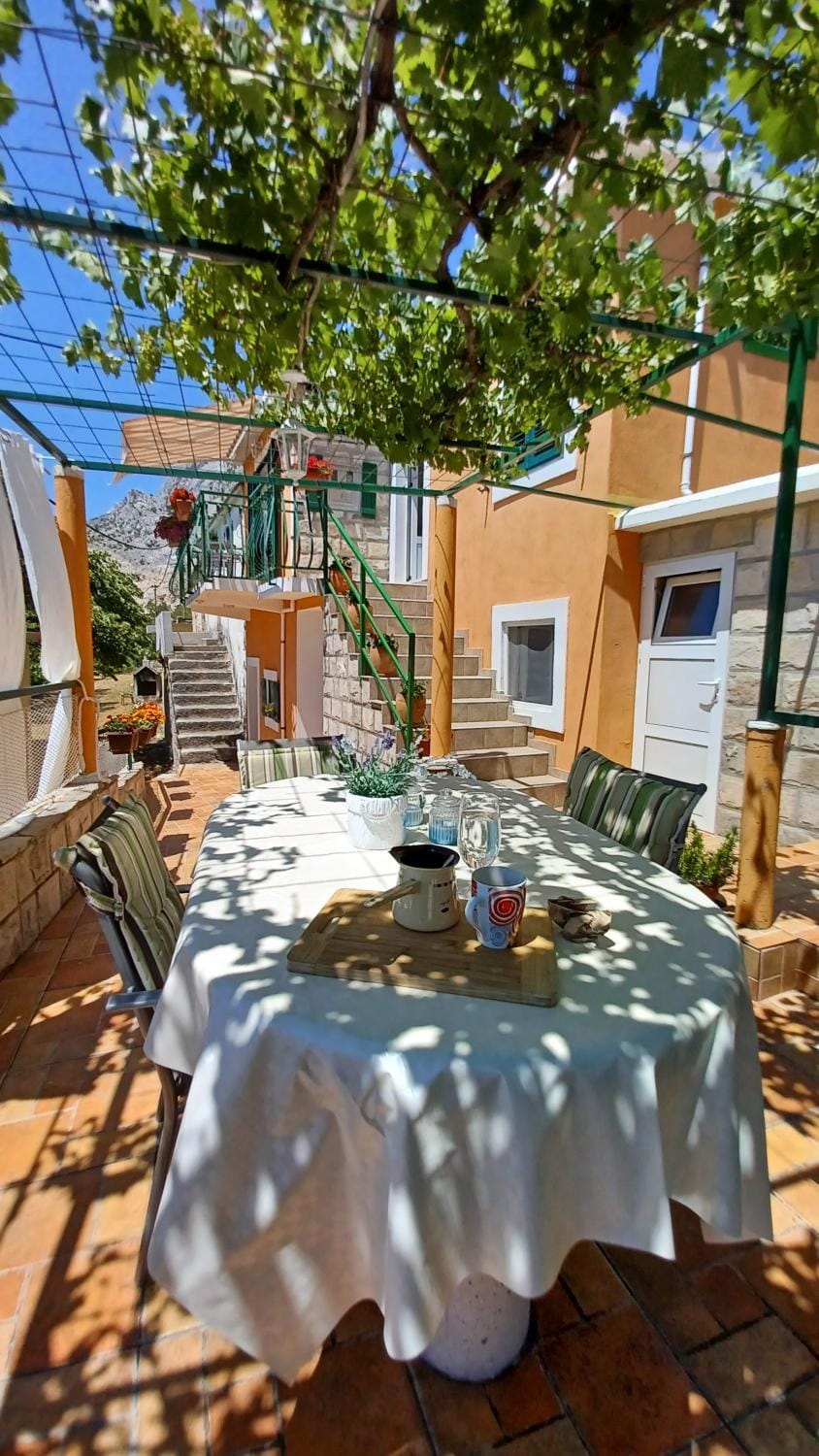 Property building, Patio, View (from property/room), Balcony/Terrace, Dining area