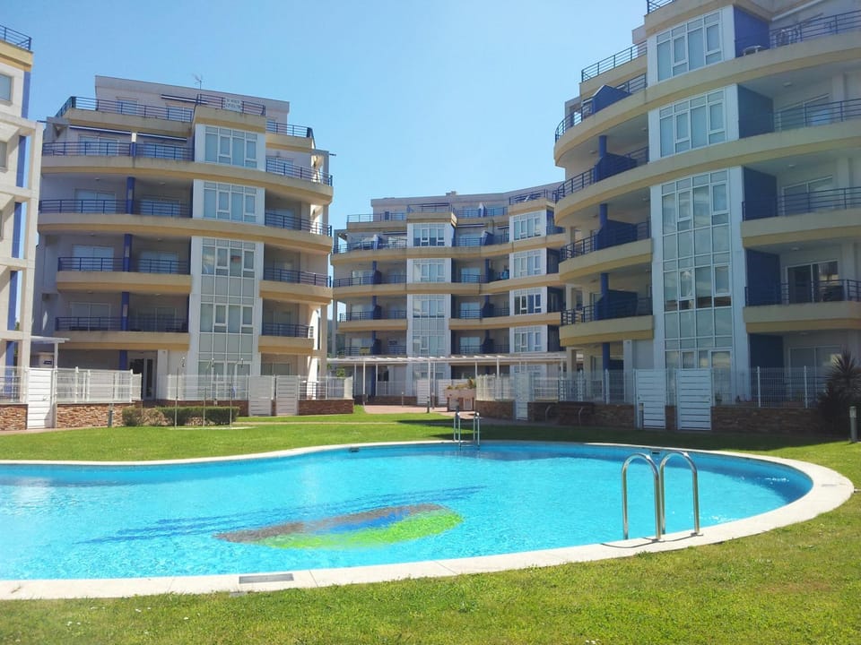 Property building, Swimming pool
