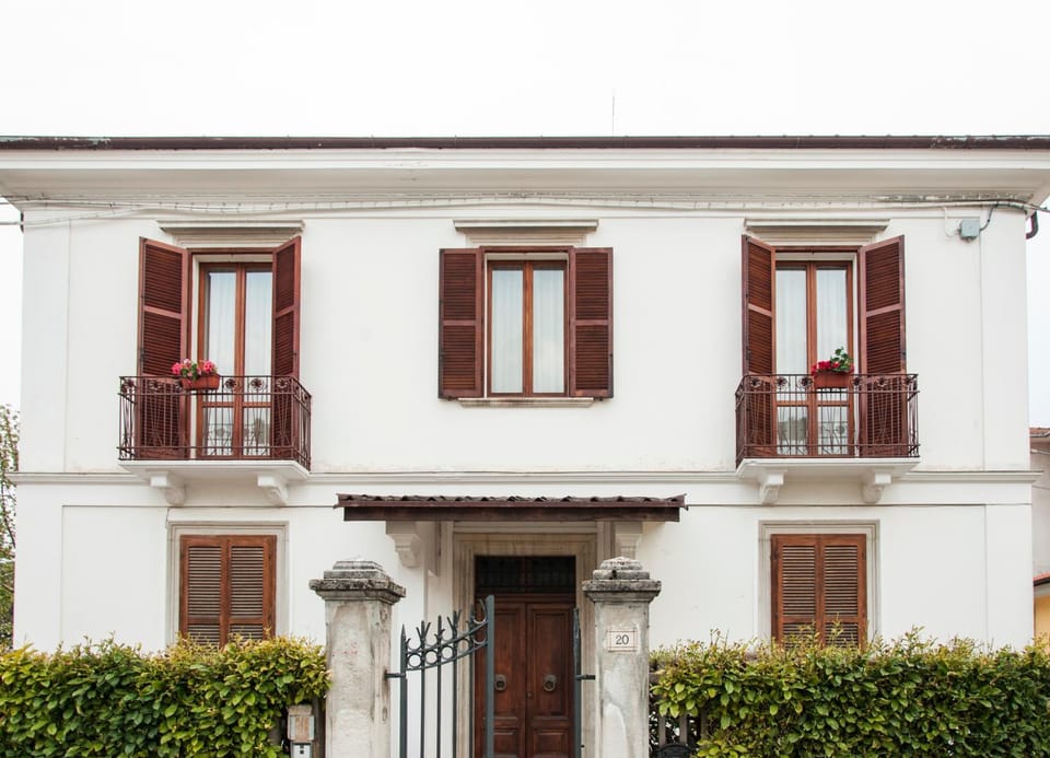 Property building, Facade/entrance