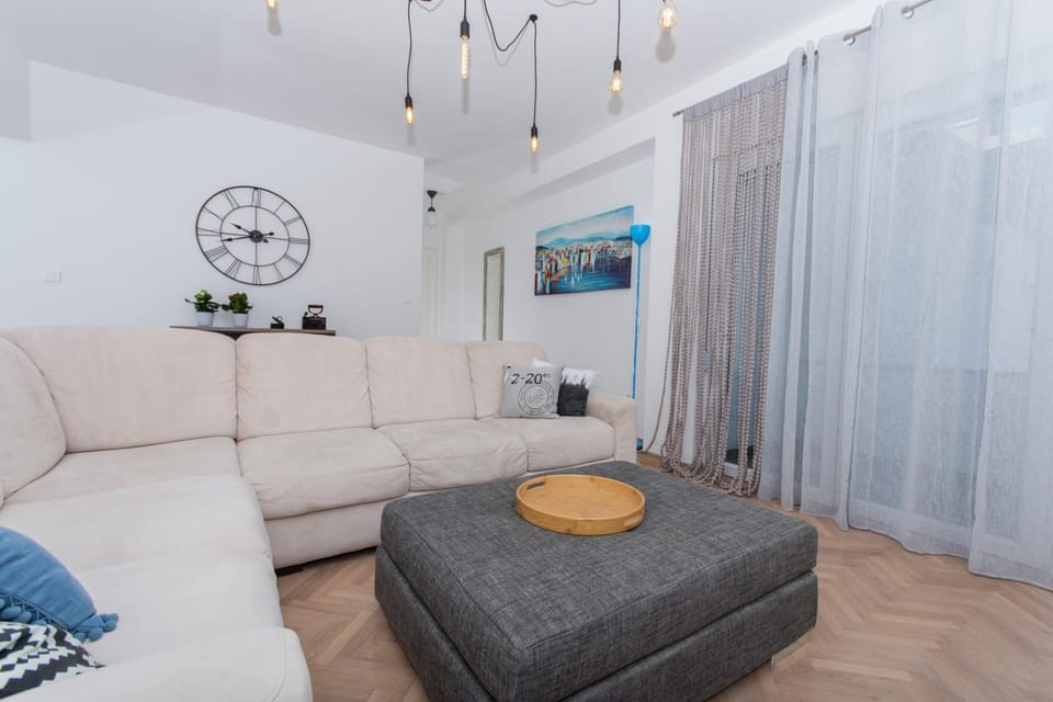 Apartment Mika1 Apartment in Okrug Gornji