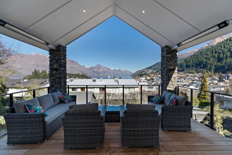 Patio, Day, View (from property/room), Balcony/Terrace, Seating area